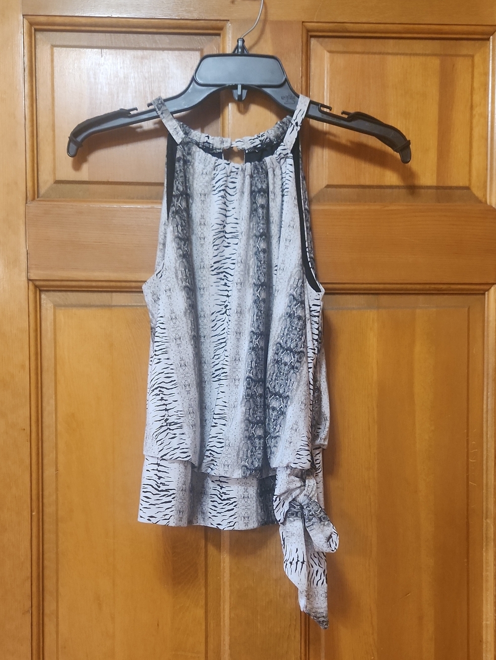 INC Macy's Sleeveless Blouse, Women's Size Petite Medium, Black/White, GUC